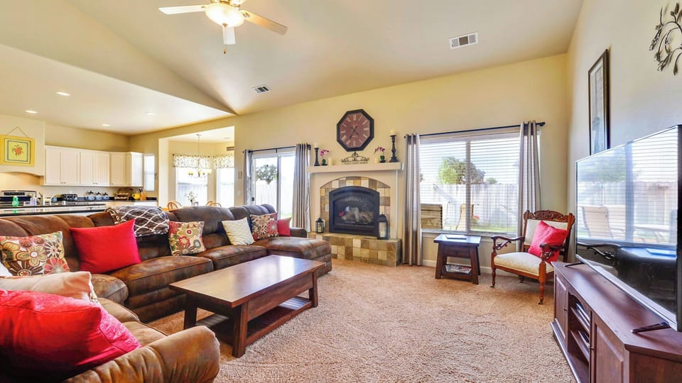 House (4 Bedrooms) | Interior