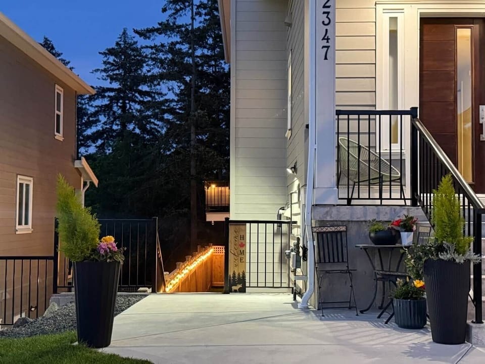 Night motion sensor lights