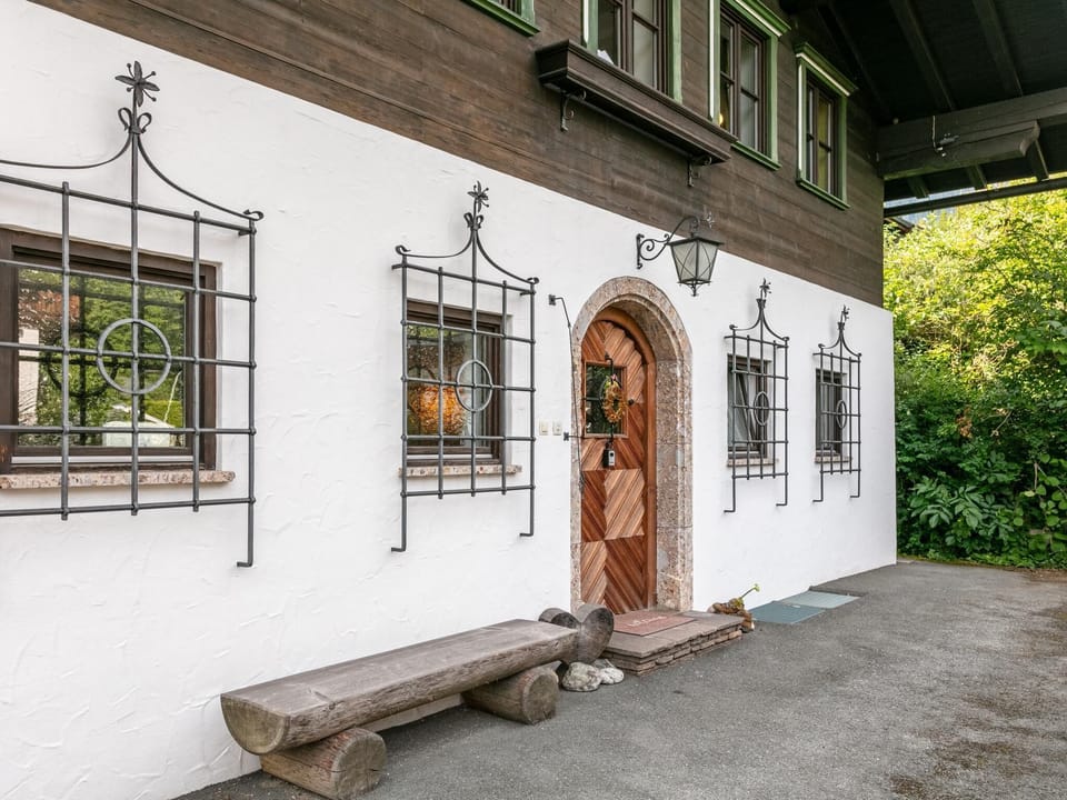 Entrance / Reception