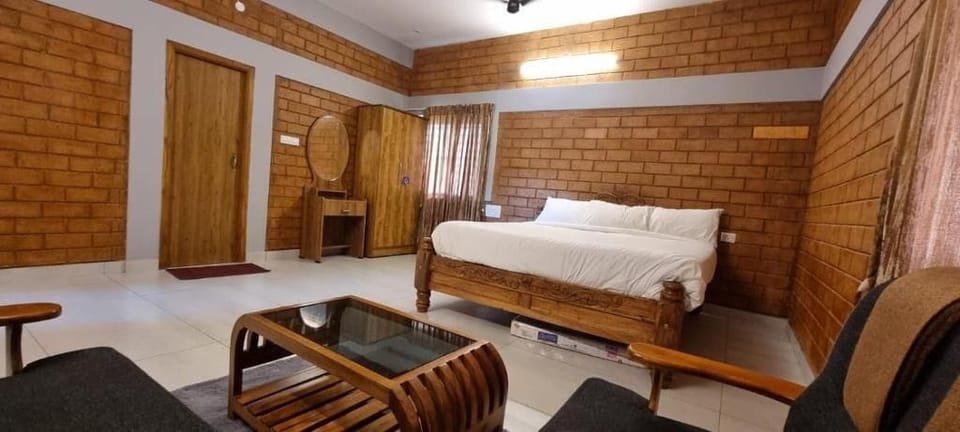 Family Bungalow, Garden View, Mountainside | In-room safe, soundproofing, iron/ironing board, WiFi (free)