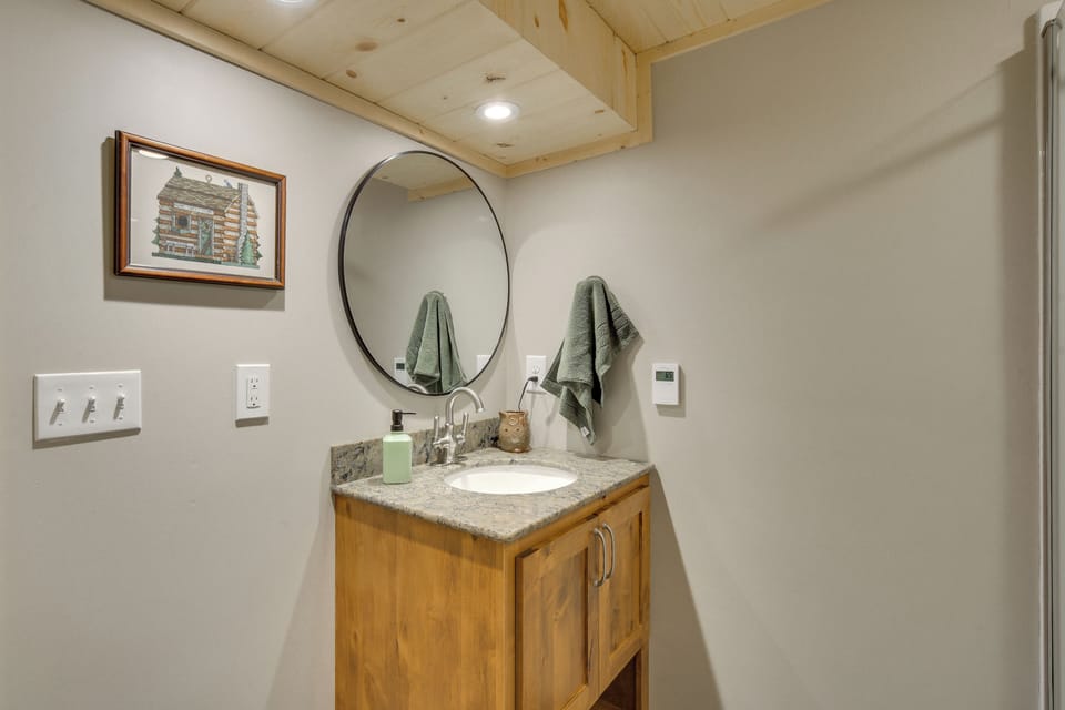 Full Bathroom | Basement
