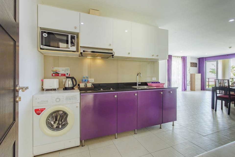Apartment, Smoking, Balcony | Private kitchen