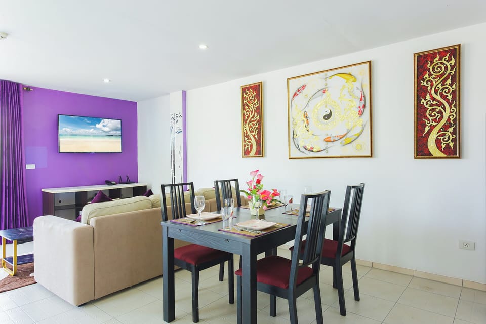 Apartment, Smoking, Balcony | Dining room