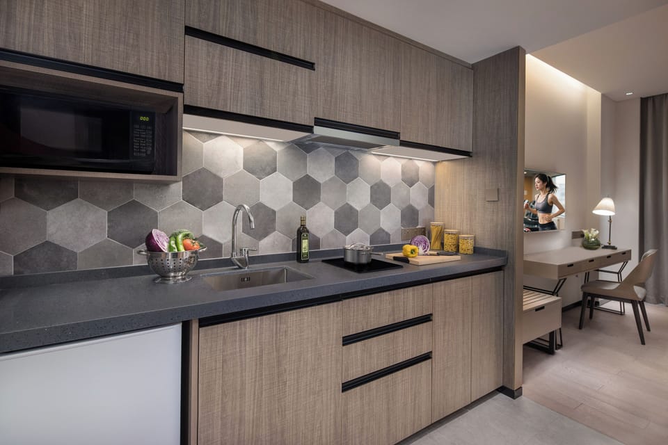 Premier Single Room, City View | Private kitchen | Mini-fridge, microwave