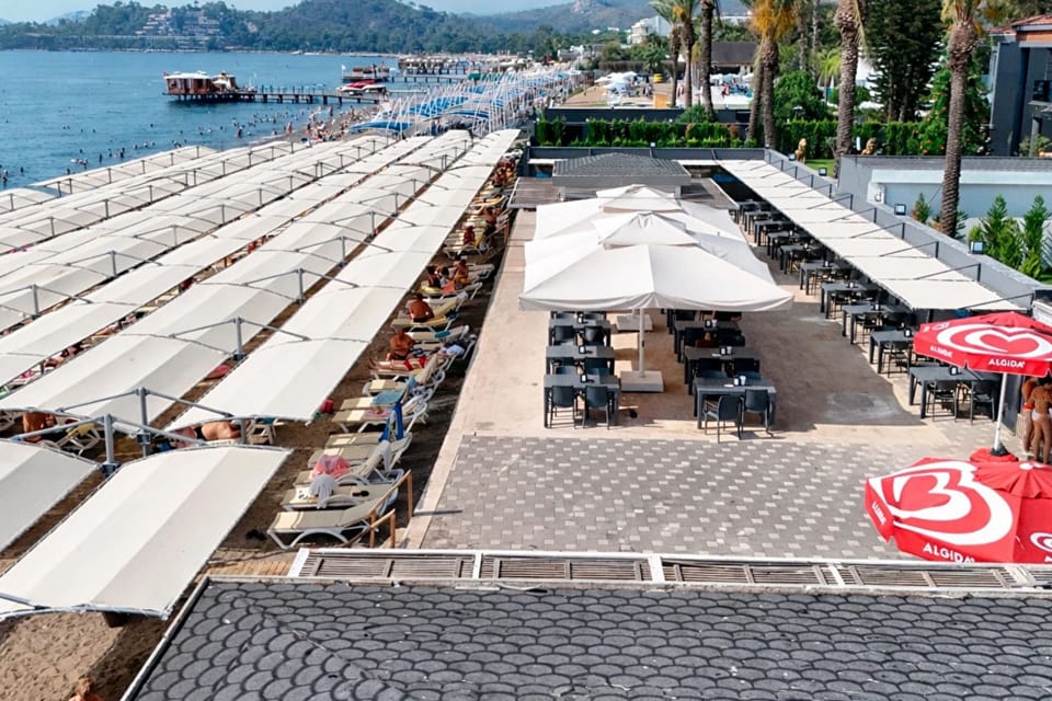 Beach bar
