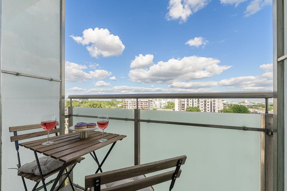 Classic Apartment, 3 Bedrooms, City View | Balcony