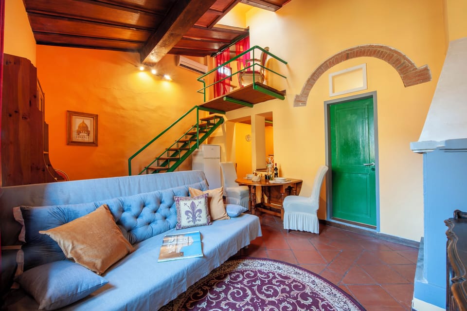 Apartment (1 Bedroom) | Living area | 32-inch Smart TV with cable channels, fireplace