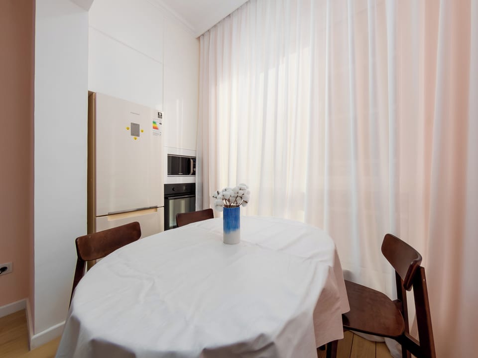 Comfort Apartment, Air conditioning, Mountain View | Dining