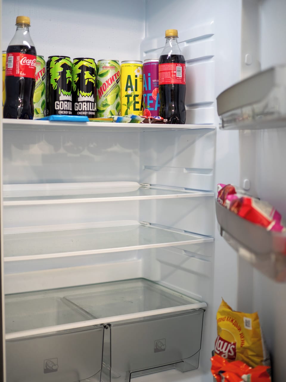 Apartment, City View | Food and drink