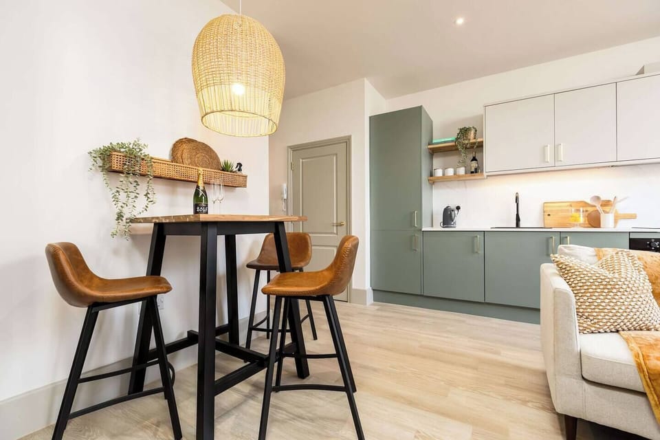 Dinning Table