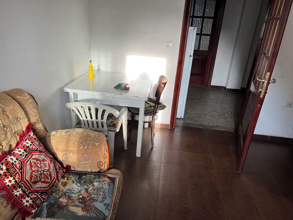 Basic Double Room, City View | Interior