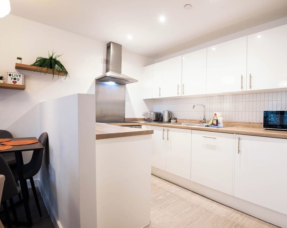 Comfort Apartment, 2 Bedrooms, Balcony | Private kitchen