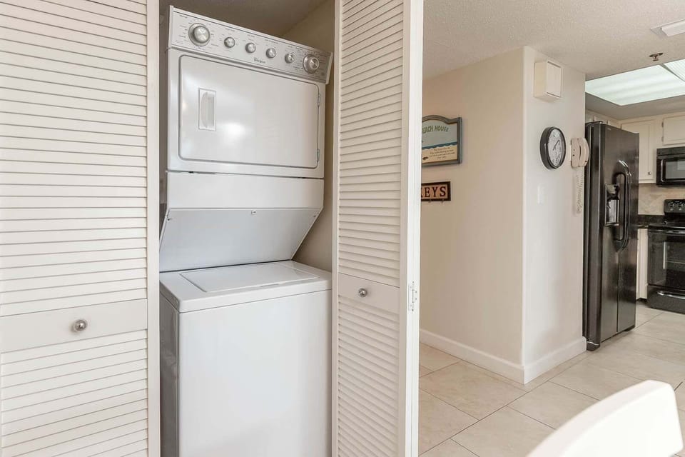 Condo, 2 Bedrooms | Interior