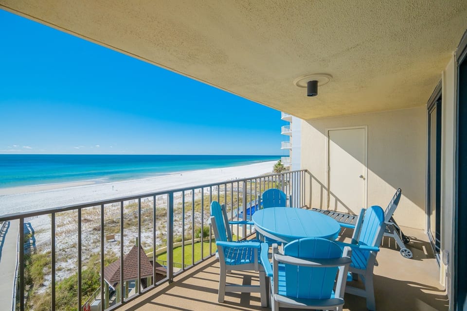 Condo, 2 Bedrooms | Outdoor dining