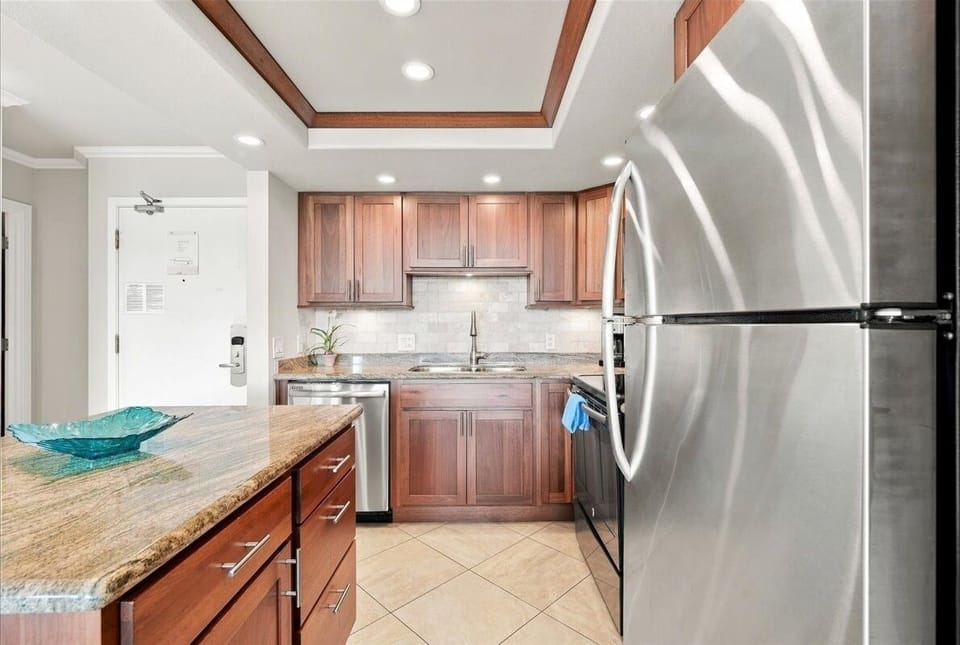 Condo, 1 Bedroom | Private kitchen | Coffee/tea maker, fridge, oven, toaster