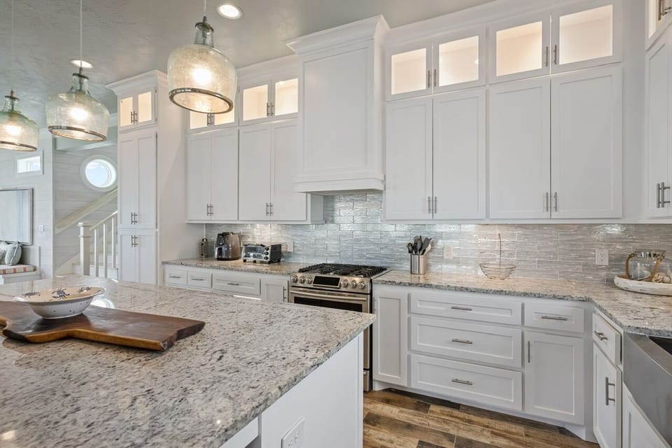 House, 5 Bedrooms | Private kitchen | Coffee/tea maker, fridge, oven, toaster
