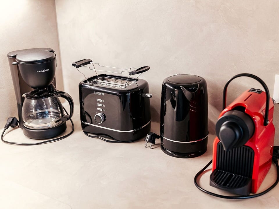 Kitchen Appliance, Small Appliance, Home Appliance, Electronic Device, Coffeemaker, Machine, Serveware, Mixer