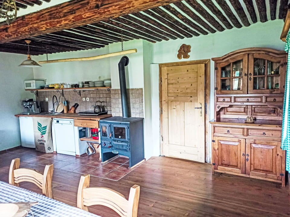 Furniture, Wood, Kitchen, Ceiling, Flooring, Interior Design, Floor, Room, Hardwood, Wood Stain