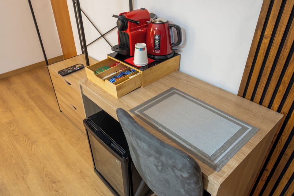In-room safe, iron/ironing board, WiFi (free)