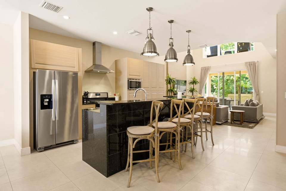 Villa (4 Bedrooms) | Private kitchen | Microwave, oven, stovetop, dishwasher