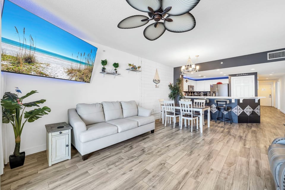 Fully Furnished Living and Dining Room