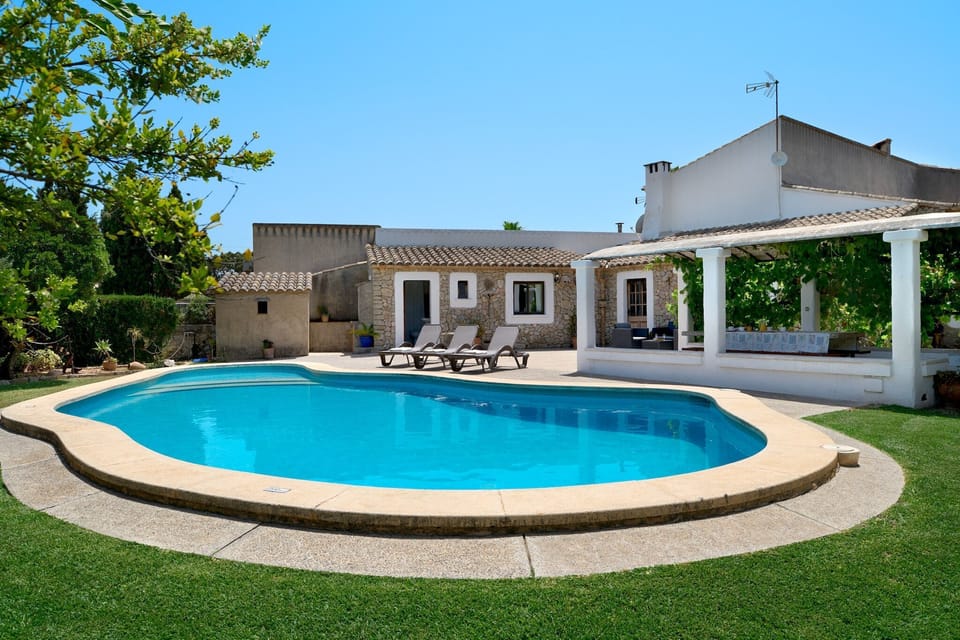 Holiday Home Swimming Pool