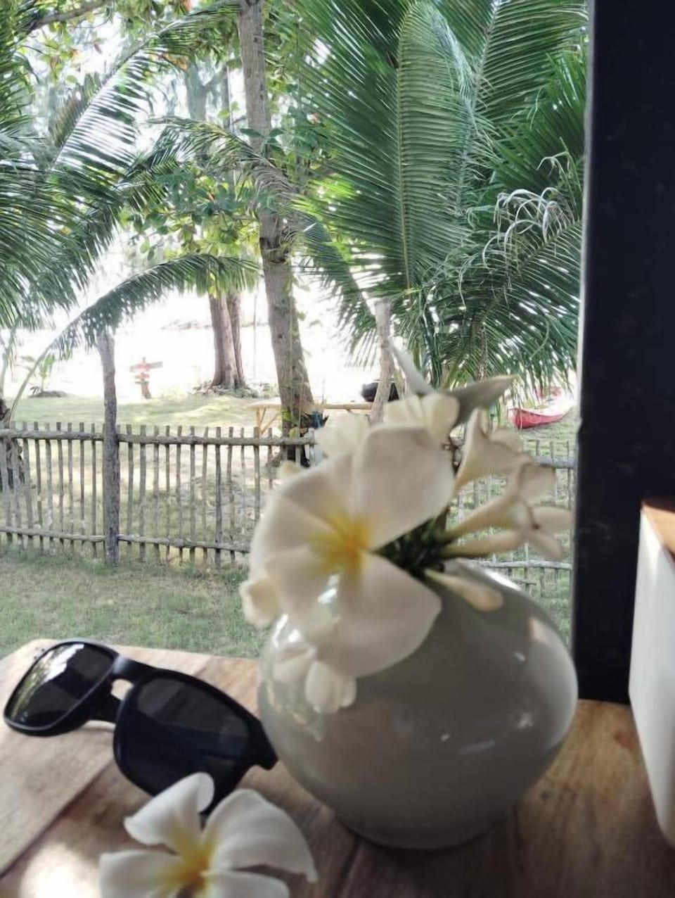 Cottage, Beach View | Property grounds