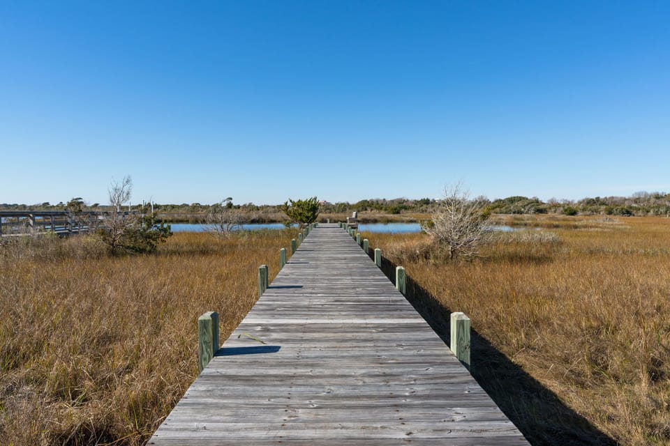 3627 Island Drive sales-listing photo 51
