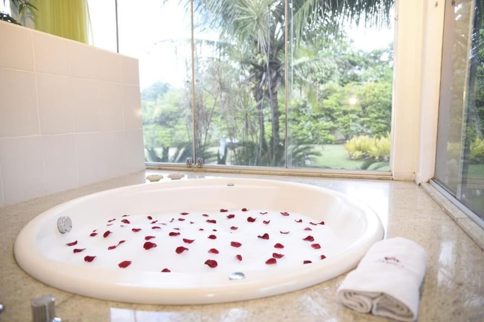 Towels, soap, shampoo, toilet paper