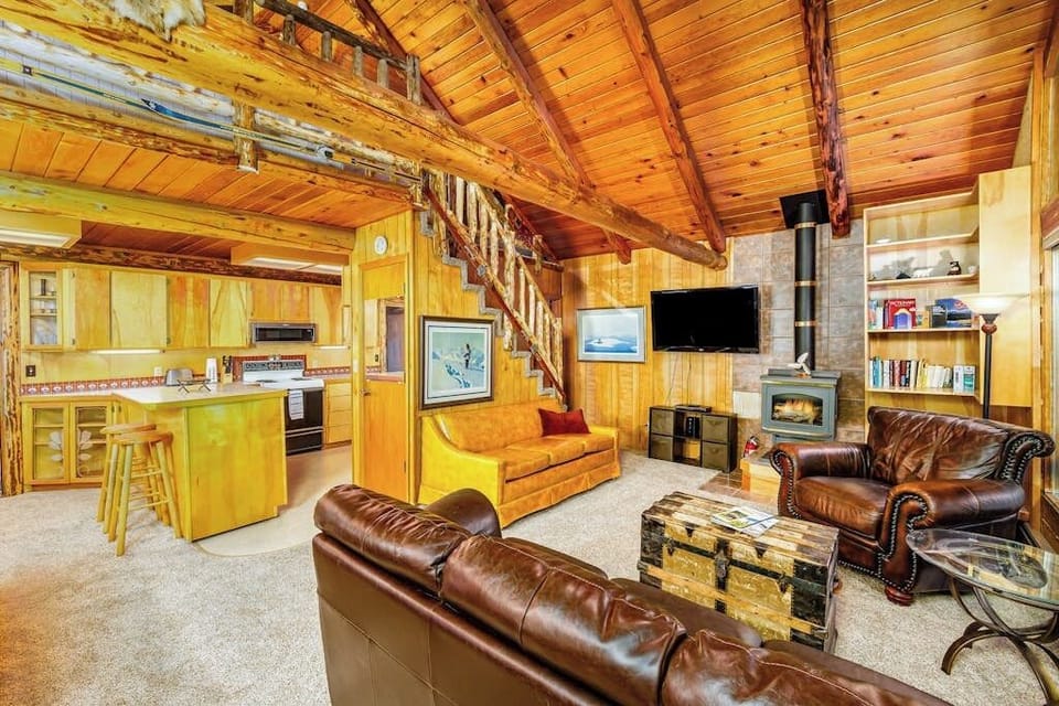 Chalet (1 Bedroom) | Interior