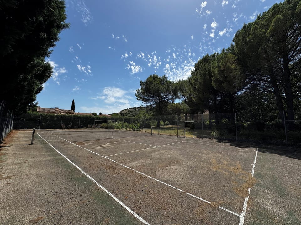 Sport court