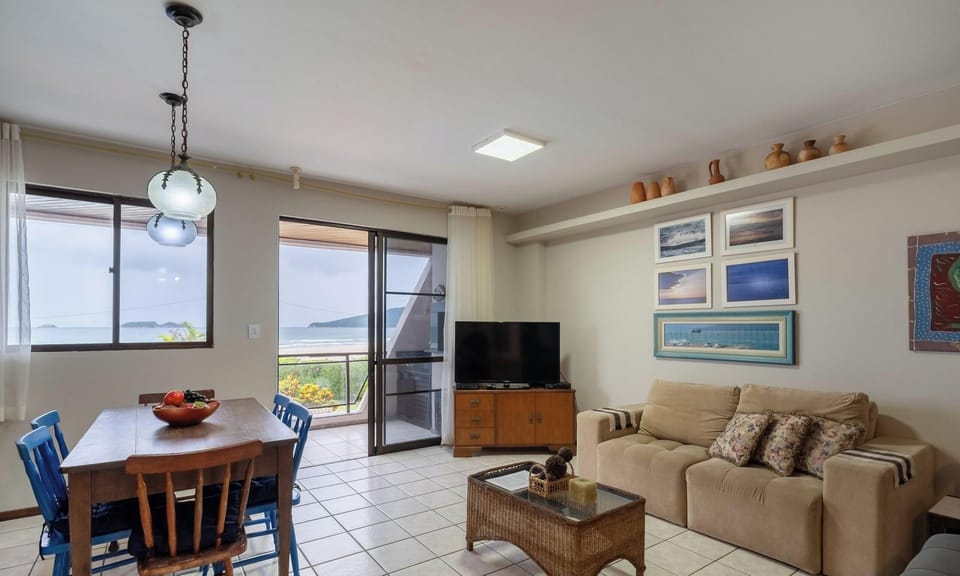 Basic Apartment | Living area | 40-inch TV with digital channels