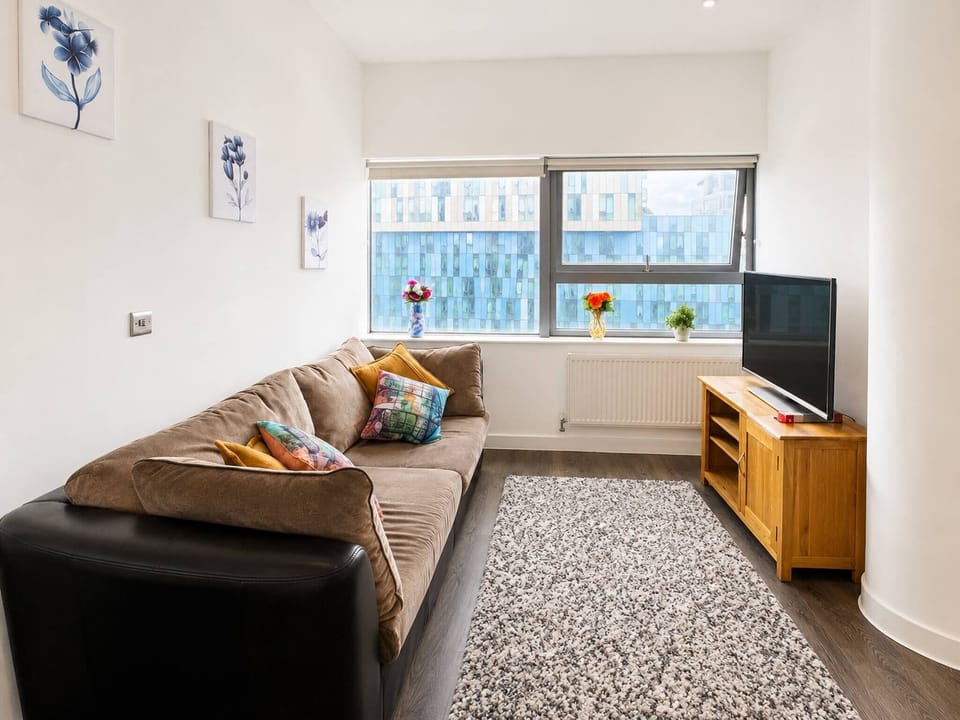 Apartment, 2 Bedrooms | Living room