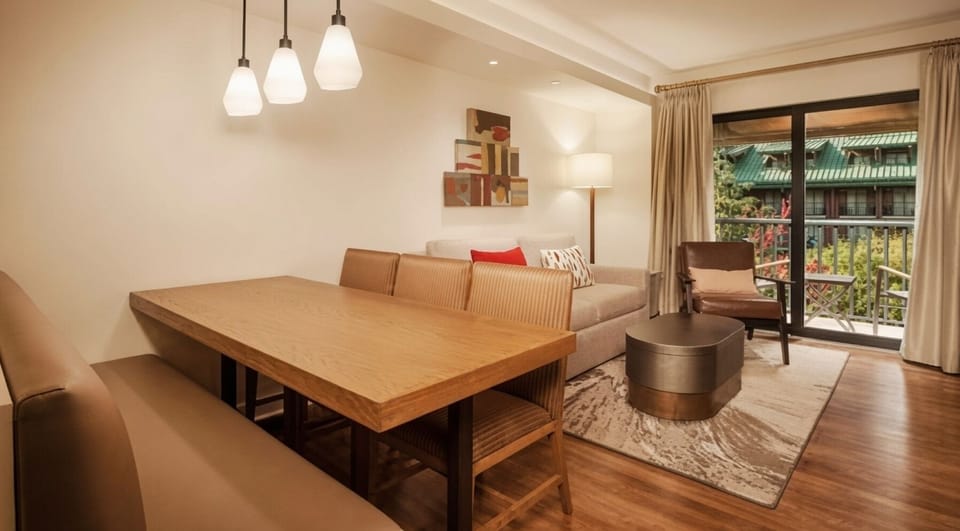 2 Bedroom Villa Living Area • Dining Area