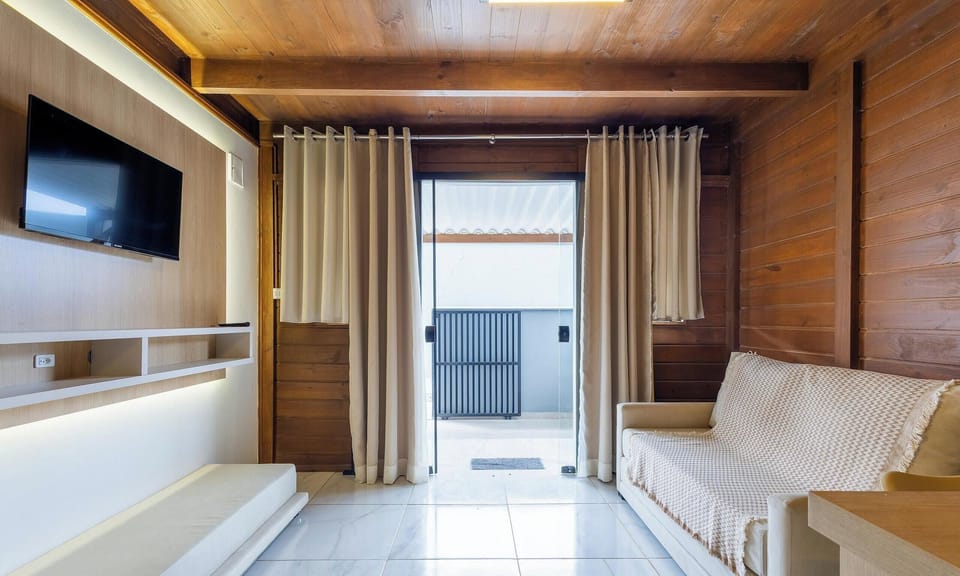 Basic Chalet | Living area | 40-inch Smart TV with digital channels