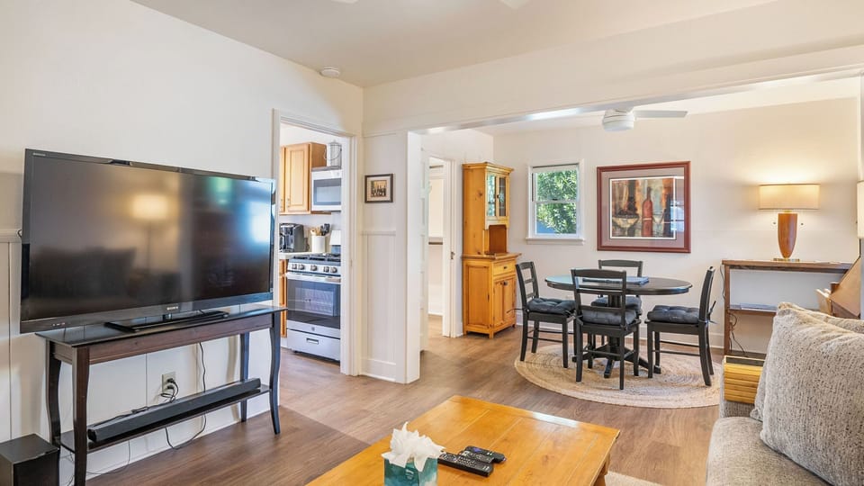 House (1 Bedroom) | Front of property