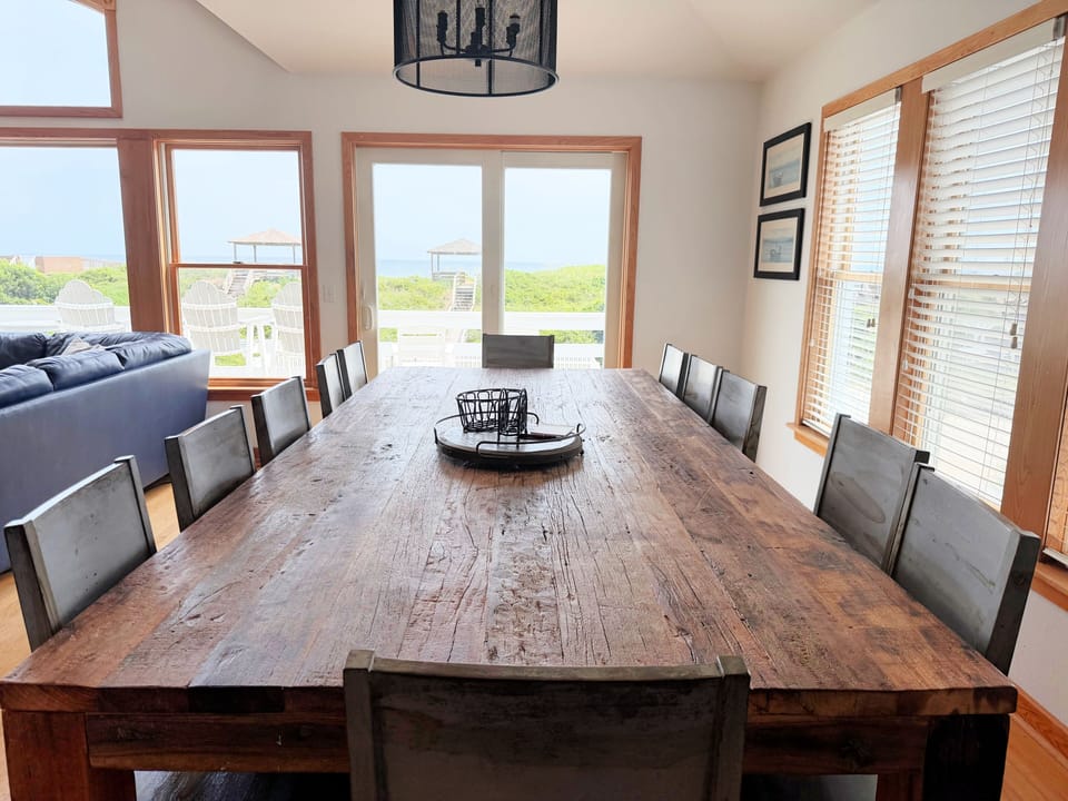 NH109: The Dune Abides | TL Dining Area - Seating for 12