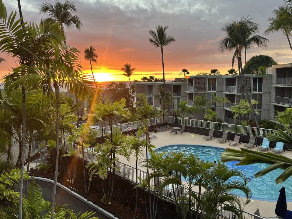 Ocean & Sunset Views