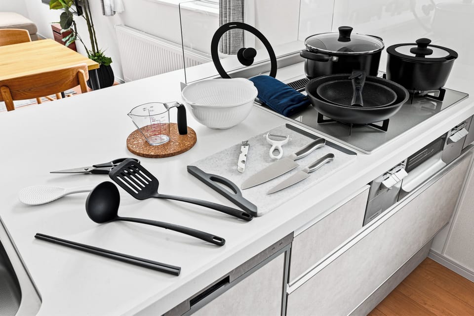 Apartment | Private kitchen | Fridge, microwave, stovetop, dishwasher