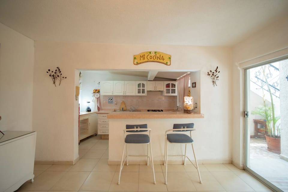 Deluxe House, Garden View | Private kitchen