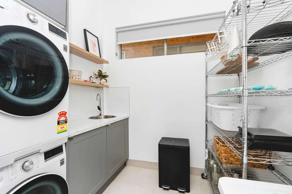 Laundry - Washing Machine, Clothes Dryer + Clothesline
