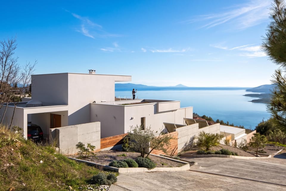 Luxury Villa, 4 Bedrooms, Fireplace, Mountainside (Villa Mayan – Luxury Sea View) | Exterior