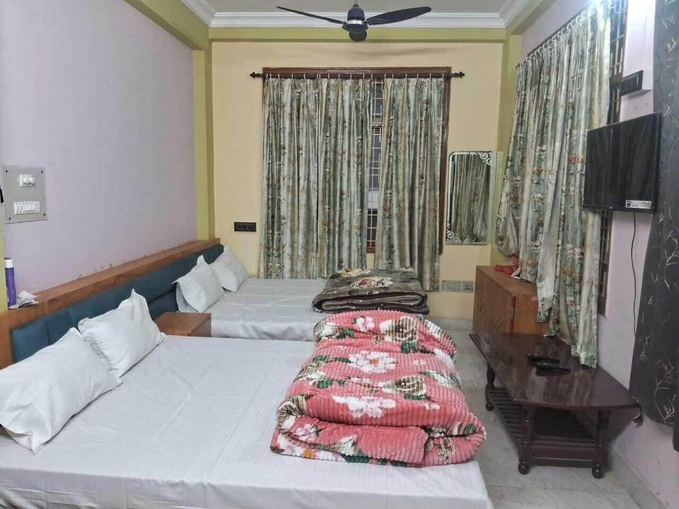 Family Room, Air conditioning | WiFi (free)