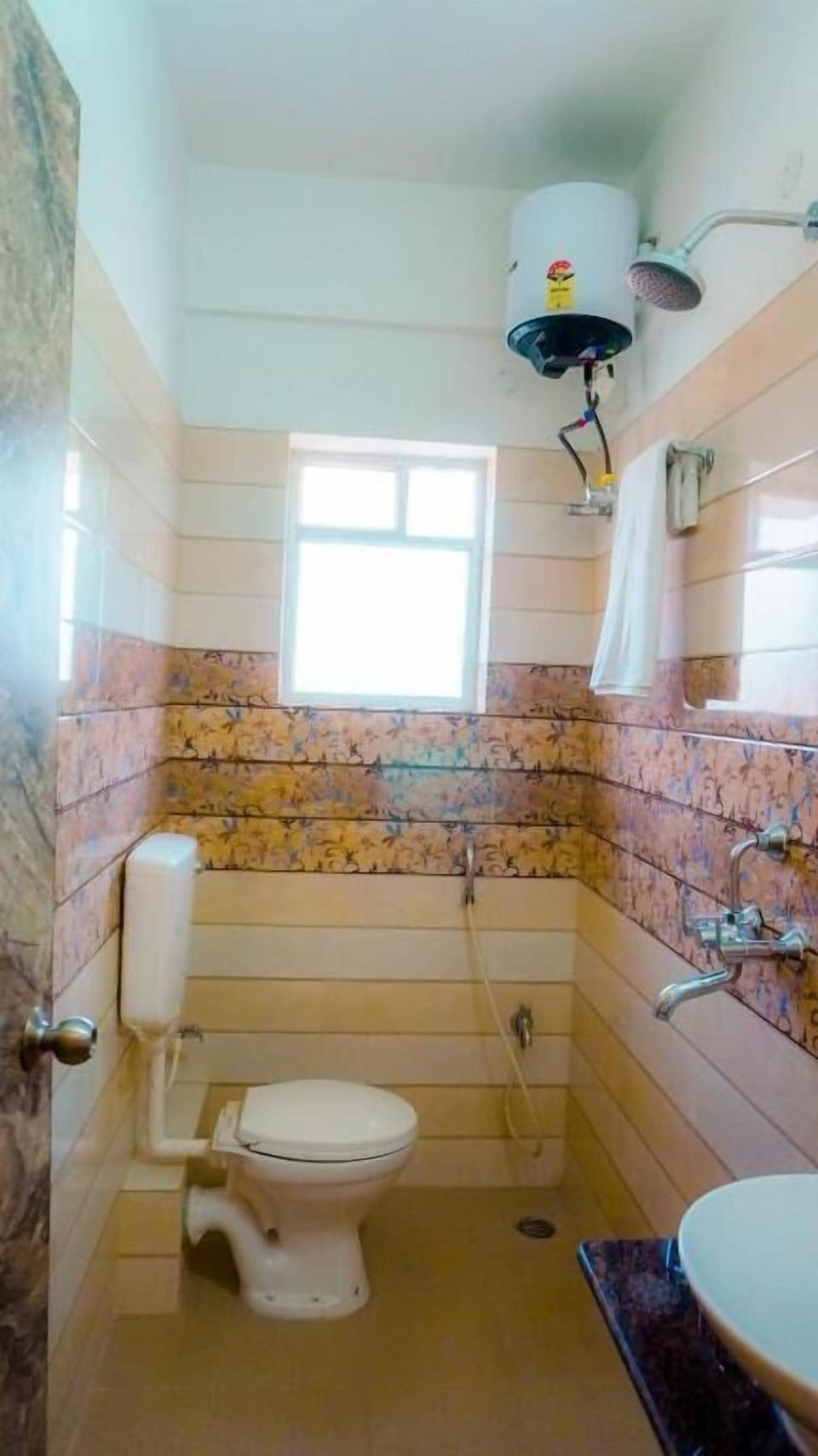Family Room, Partial Lake View | Bathroom | Shower, soap, shampoo