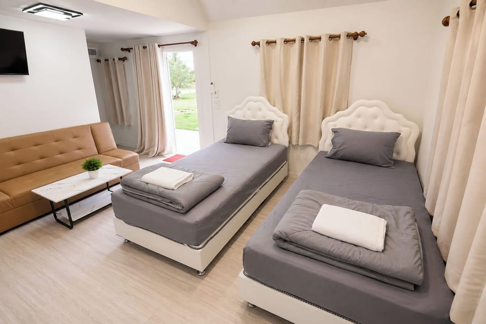 Premium Twin Room, Terrace | Minibar, desk, WiFi (free), bed sheets