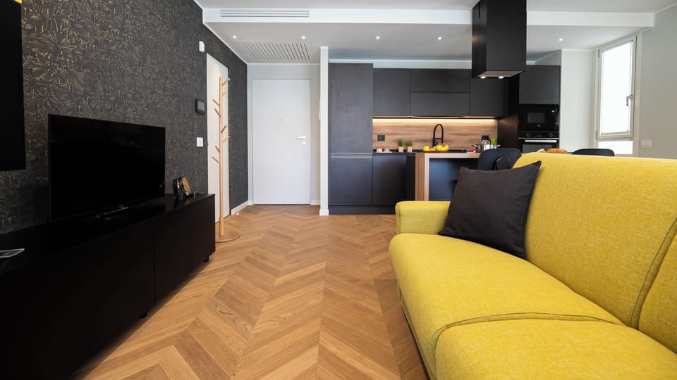 Apartment (1 Bedroom) | Living area