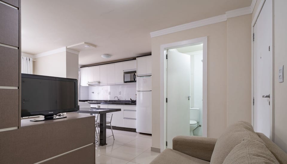 Basic Studio | Living area | 40-inch TV with digital channels