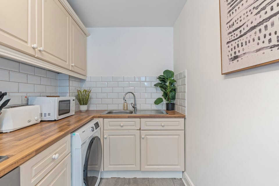 Fridge, microwave, oven, electric kettle