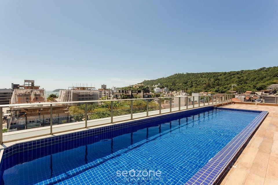 Basic Apartment | Pool