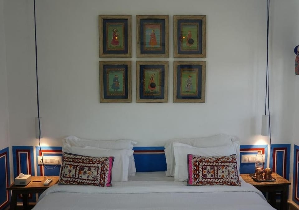 Classic Double or Twin Room, City View | Desk, soundproofing, WiFi (free)